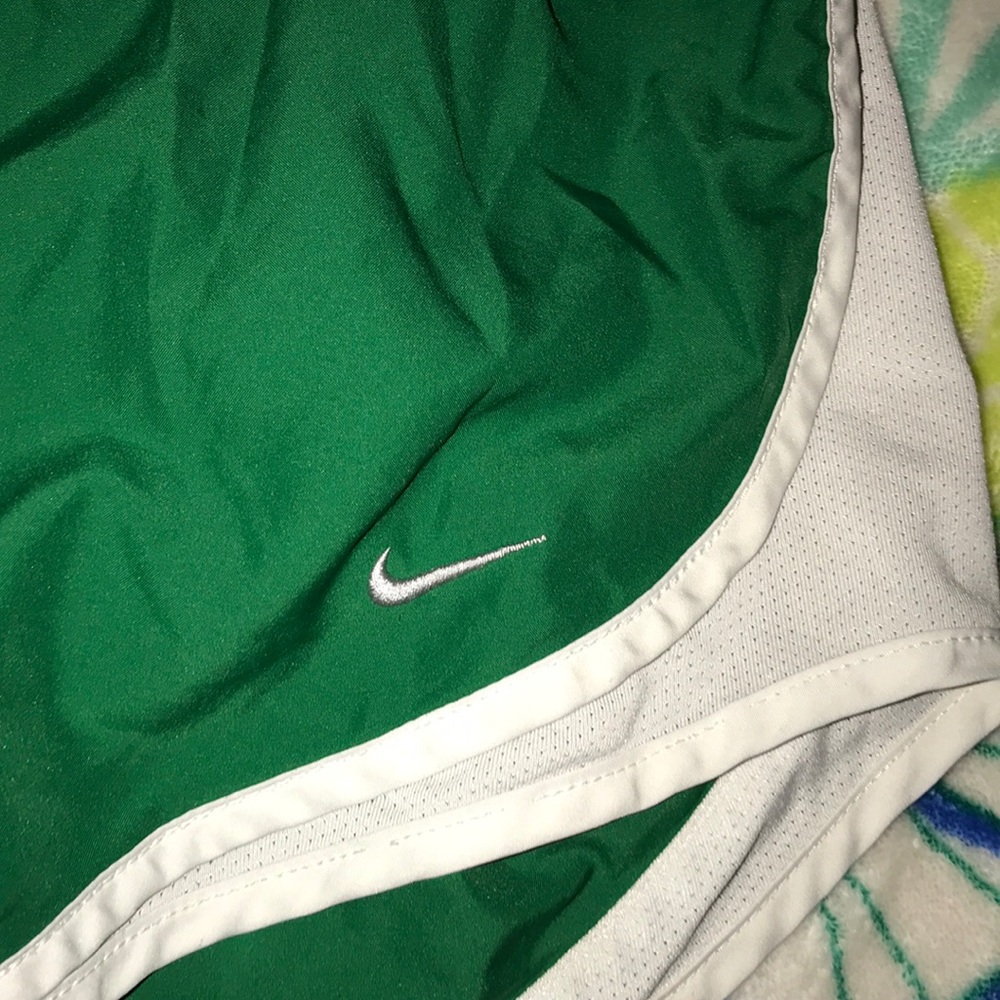 Shorts - Picture 2 of 3